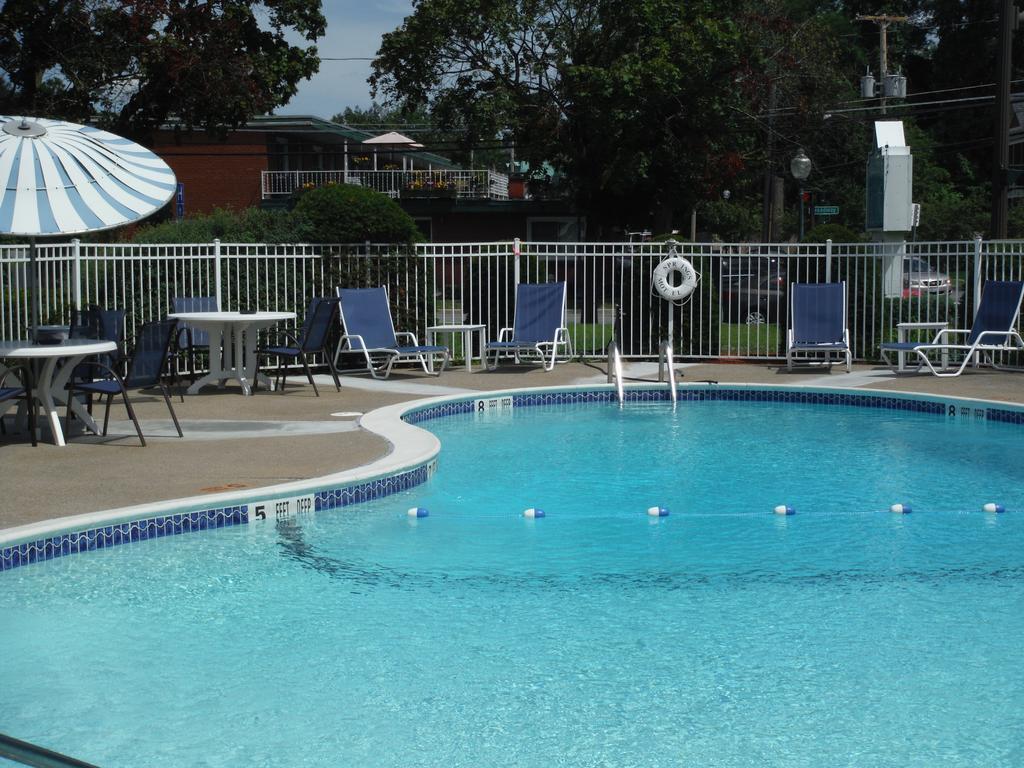 The Springs Motel Saratoga Springs Bagian luar foto